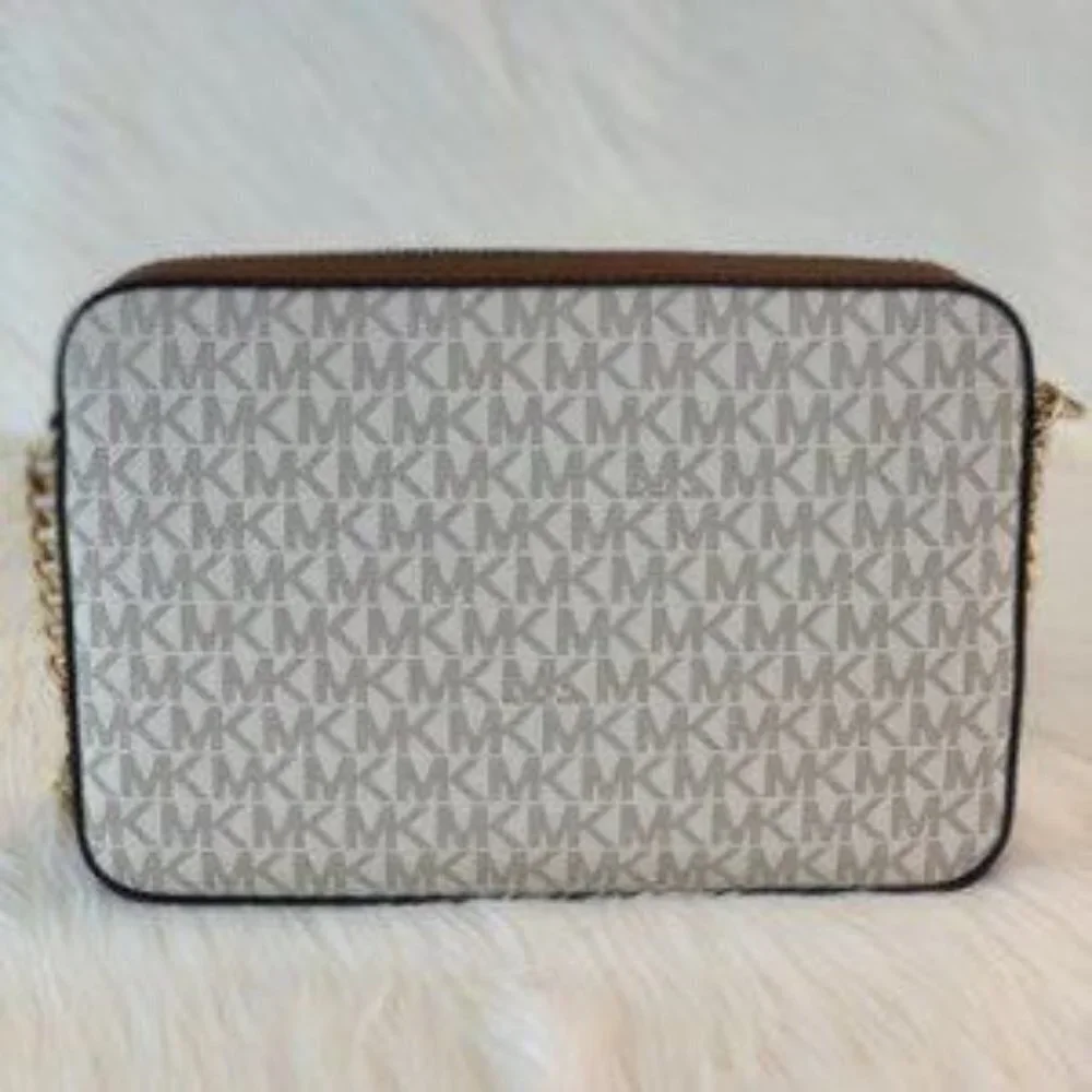 ❤️Michael Kors LG EW Crossbody Bag Vanilla